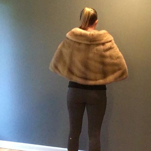 Custom Fur Stole - Picture 12 of 13